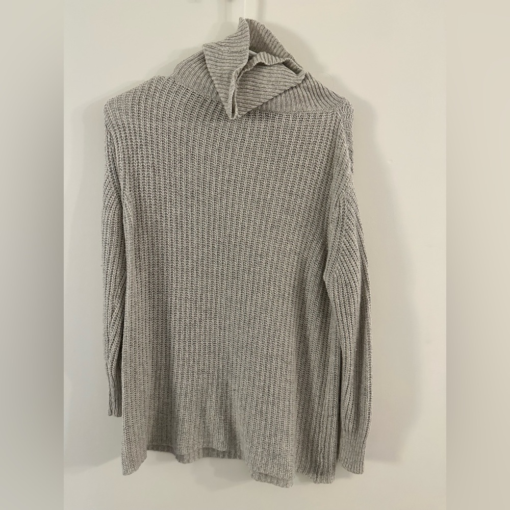 Brandy Melville Gray Knit Turtleneck